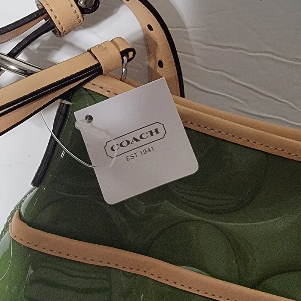 Authentic NWT COACH PEYTON Olive Green Patent Leather Hobo Bag With Tan Accents